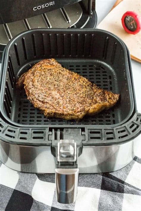 Place the <b>steak</b> on the grill and cook for about 3-5 minutes per side, or until it reaches the desired level of doneness. . Steak pie in ninja foodi
